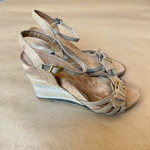 Aerosoles Wedges Sandals Brown Cream Size 7